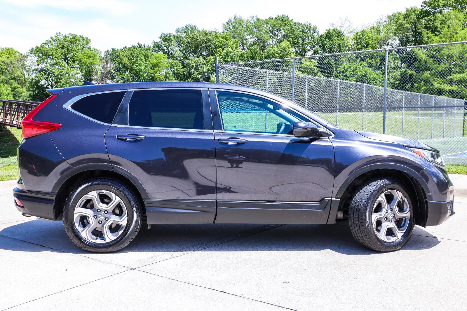 Used 2017 Honda CR-V EX image 5