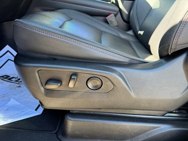 Used 2025 Chevrolet Suburban RST w/ RST Capability Package image 14