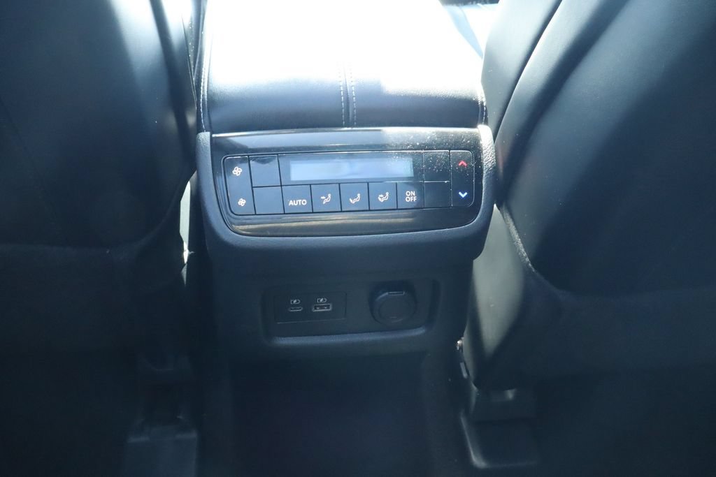 Used 2023 INFINITI QX60 Luxe w/ Cargo Package FWD image 30