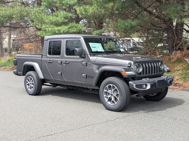 New 2026 Jeep Gladiator Sport AWD/4WD image 3