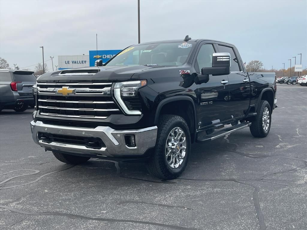 Certified 2024 Chevrolet Silverado 2500 LTZ w/ LTZ Plus Package image 6