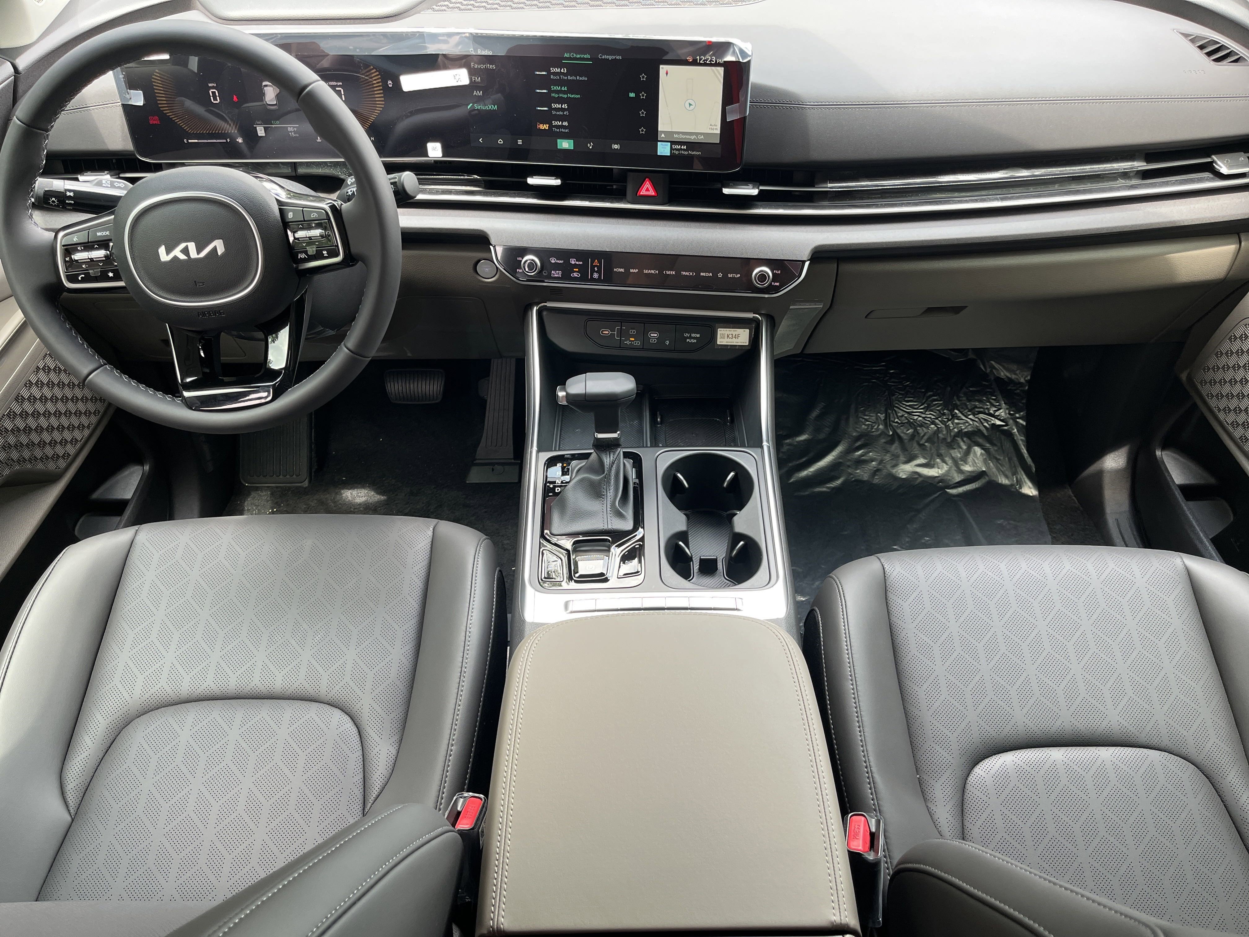 New 2026 Kia Carnival EX image 3