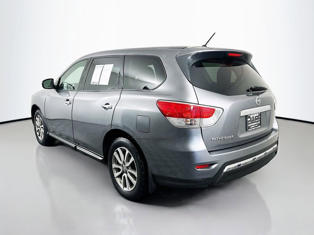 Used 2015 Nissan Pathfinder S image 5