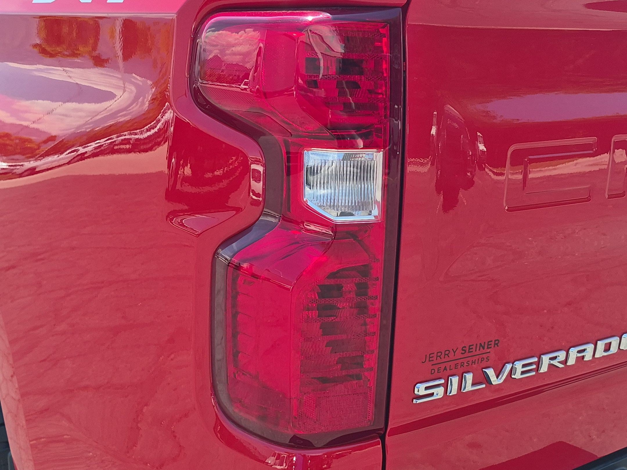 Certified 2026 Chevrolet Silverado 1500 LT w/ Leather Package AWD/4WD image 12