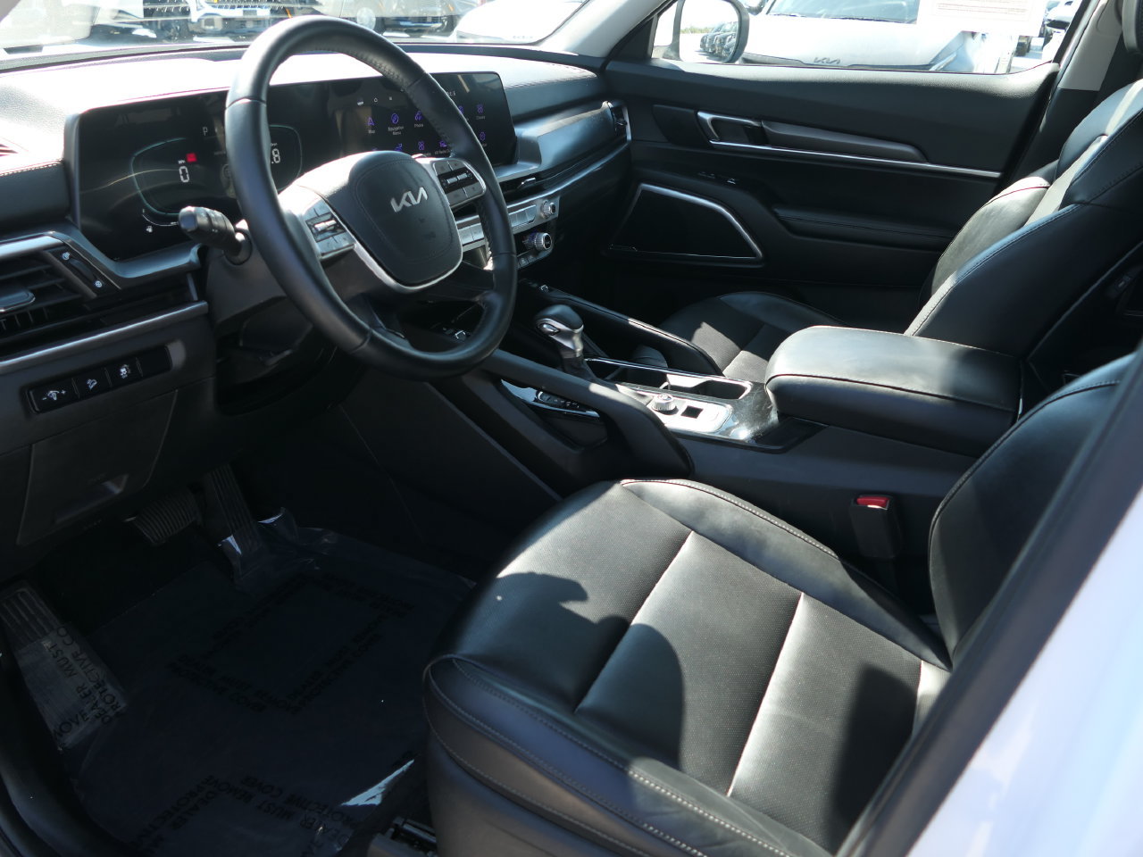 Certified 2024 Kia Telluride S w/ S Sunroof Package FWD image 11