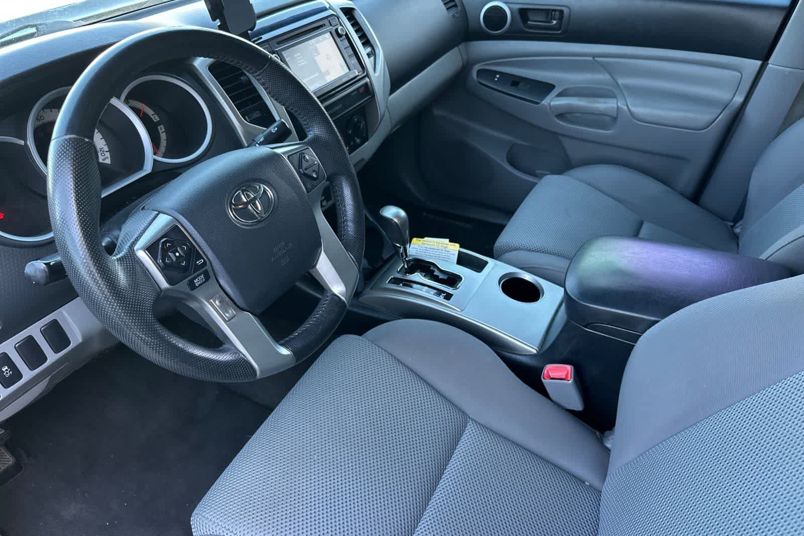 Used 2015 Toyota Tacoma PreRunner w/ TRD Sport Package RWD image 14