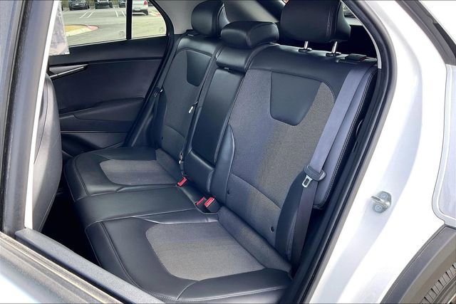 Used 2023 Kia Niro EX image 25
