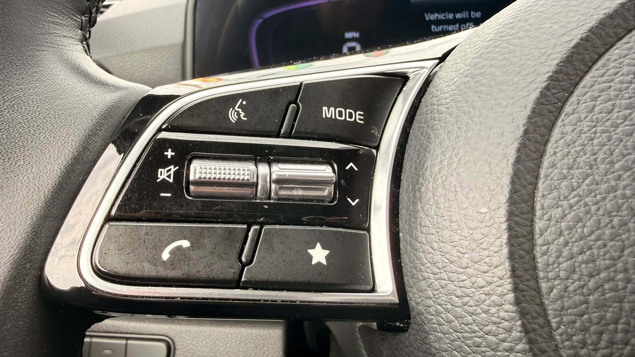 Used 2025 Kia Seltos S FWD image 19