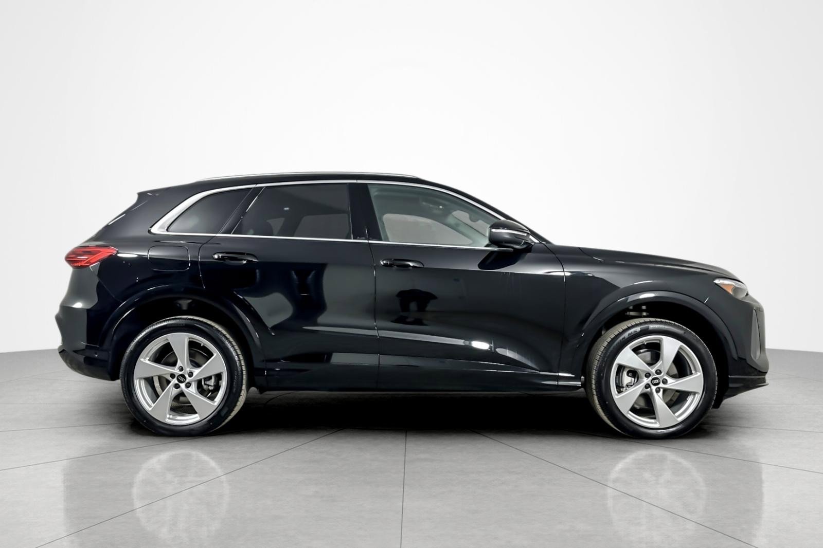 New 2025 Audi Q5 Premium Plus image 7