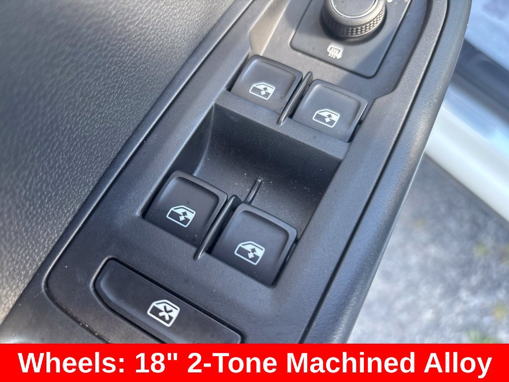 Used 2026 Volkswagen Taos SE AWD/4WD image 17