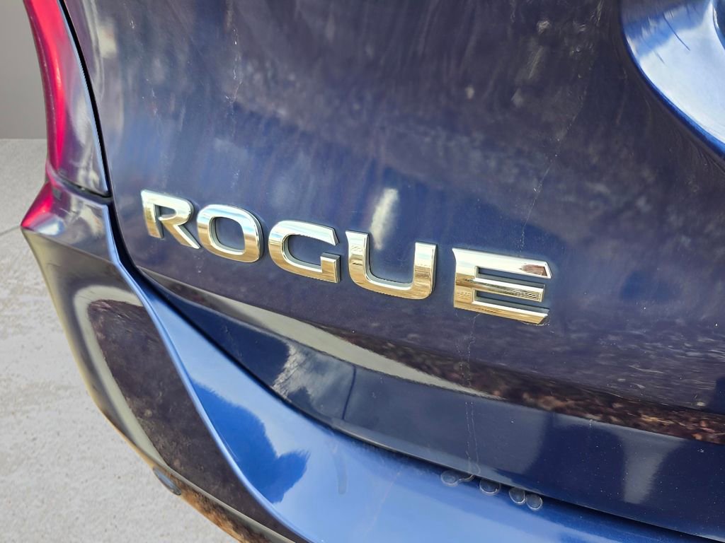 Used 2019 Nissan Rogue SV image 17