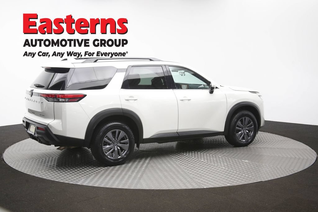 Used 2023 Nissan Pathfinder SV w/ SV Premium Package AWD/4WD image 45