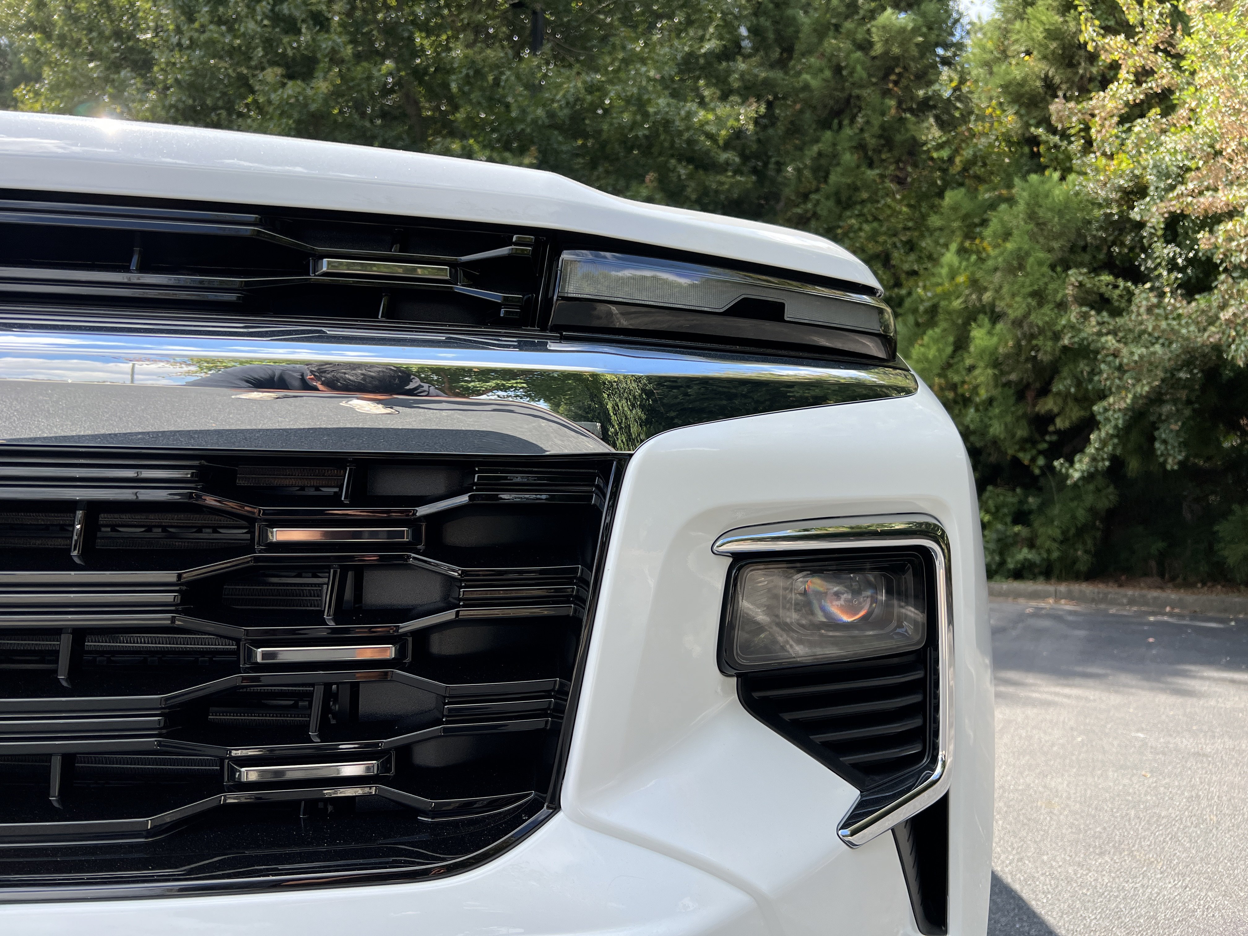 New 2027 Chevrolet Traverse LT w/ Sun and Wheel Package FWD image 14