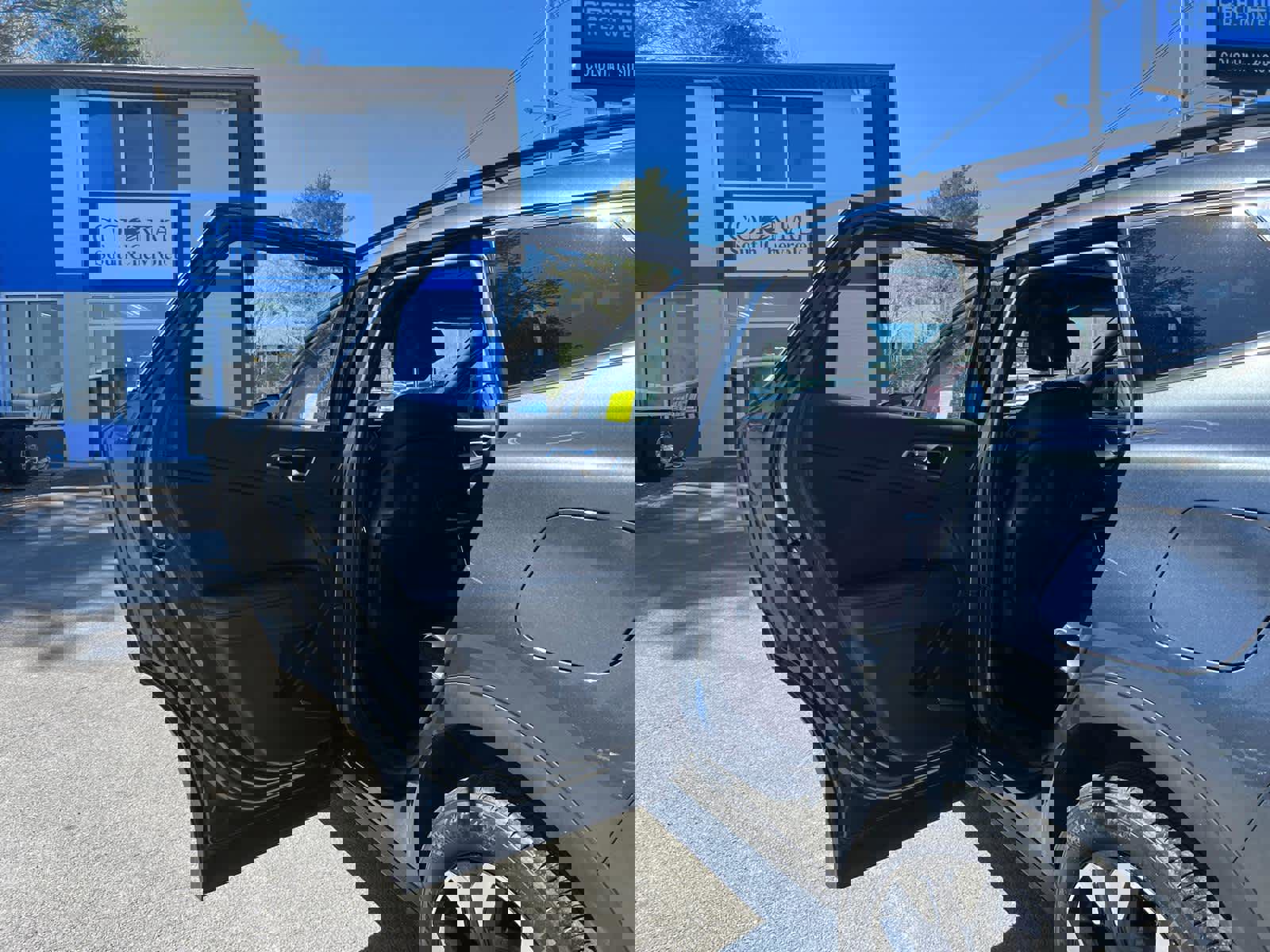 Used 2023 Kia Sportage X-Line w/ X-Line Premium Package AWD/4WD image 34