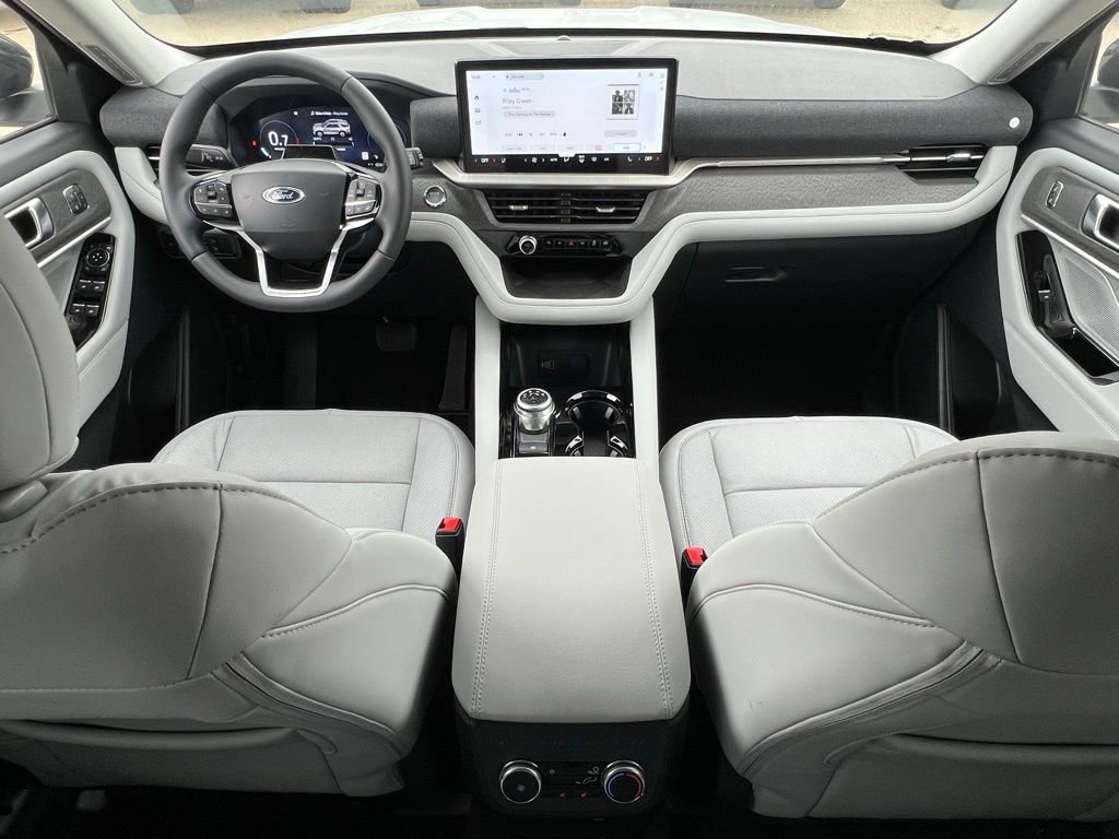 New 2026 Ford Explorer Platinum w/ LUX Leather Package image 23
