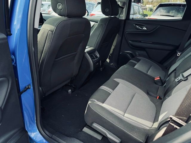 Used 2025 Chevrolet Blazer LT AWD/4WD image 19