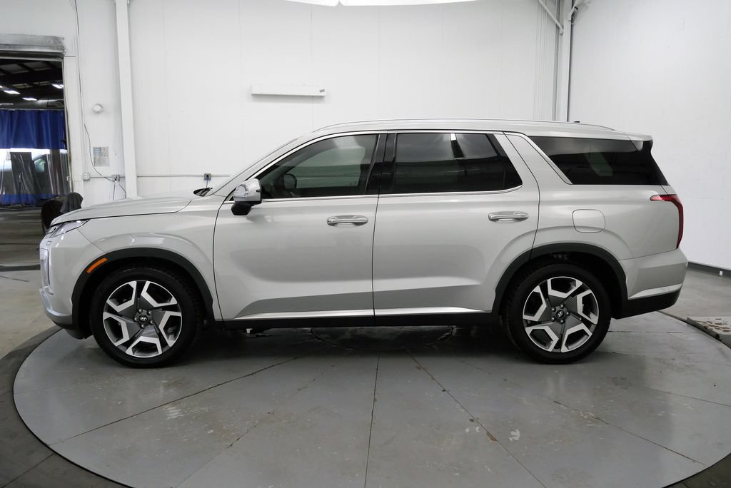 Used 2024 Hyundai Palisade Limited AWD/4WD image 4