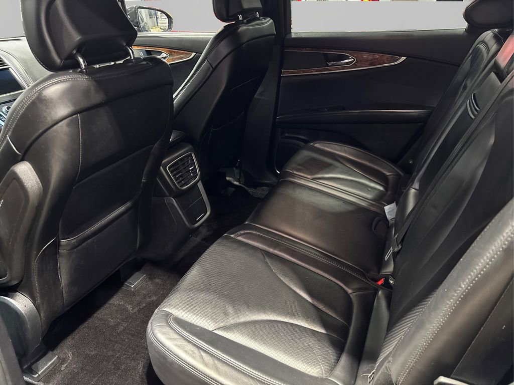Used 2017 Lincoln MKX Reserve image 10