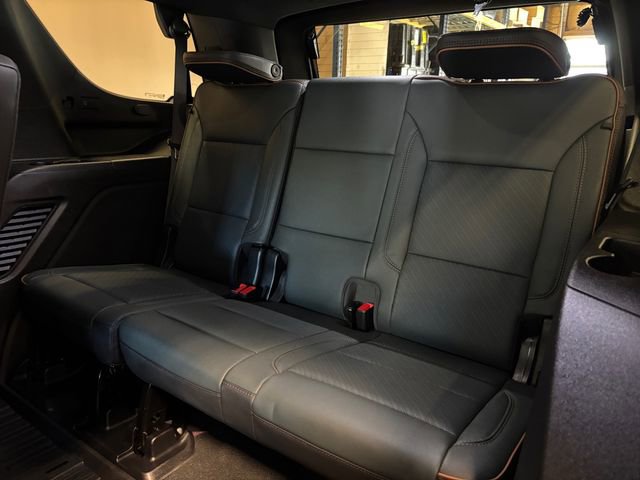 Used 2025 GMC Yukon AT4 w/ AT4 Premium Package image 27