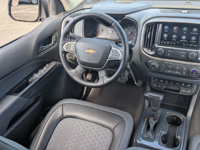 Used 2021 Chevrolet Colorado Z71 w/ Safety Package AWD/4WD image 14