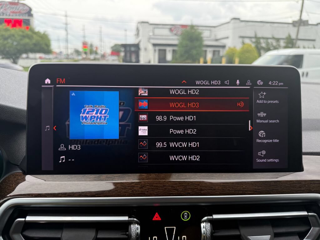 Used 2023 BMW X4 xDrive30i w/ Parking Assistance Package AWD/4WD image 19