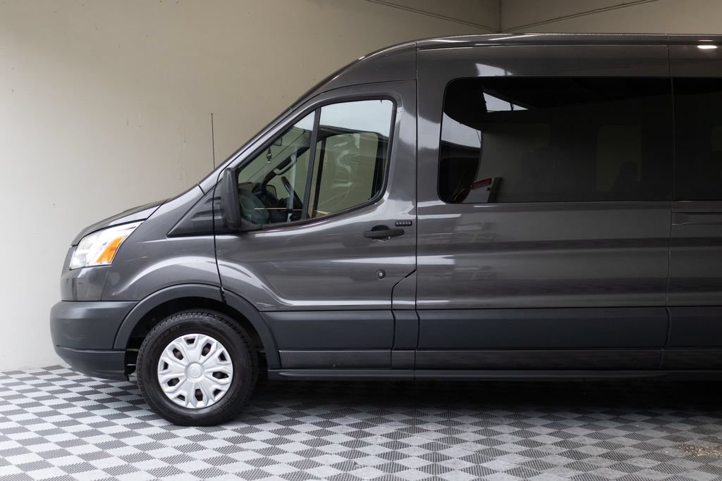 Used 2017 Ford Transit 350 XLT RWD image 8