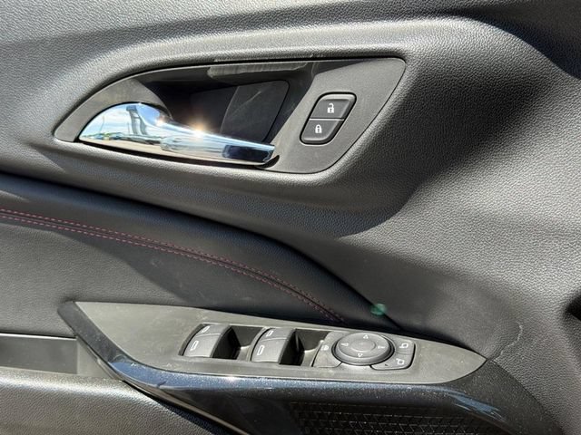 New 2026 Chevrolet Trax RS w/ Sunroof Package FWD image 9