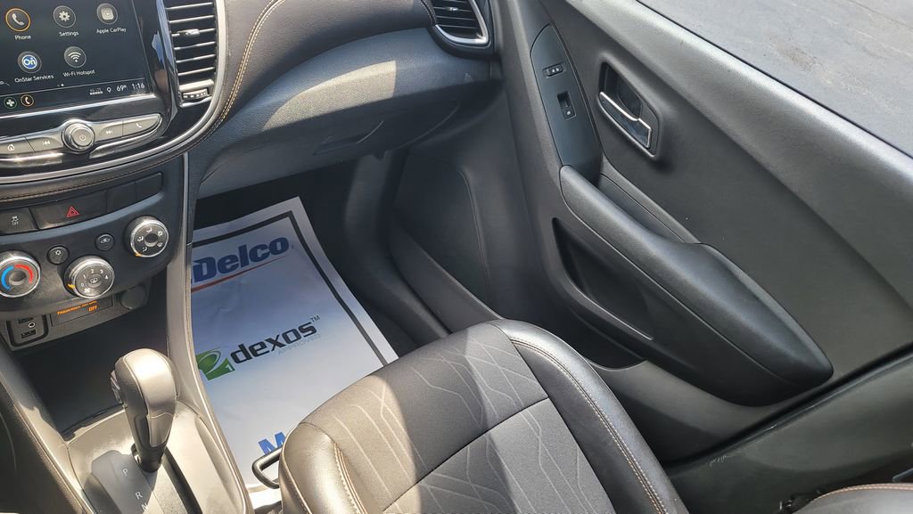 Used 2018 Chevrolet Trax LT w/ Redline Edition FWD image 23