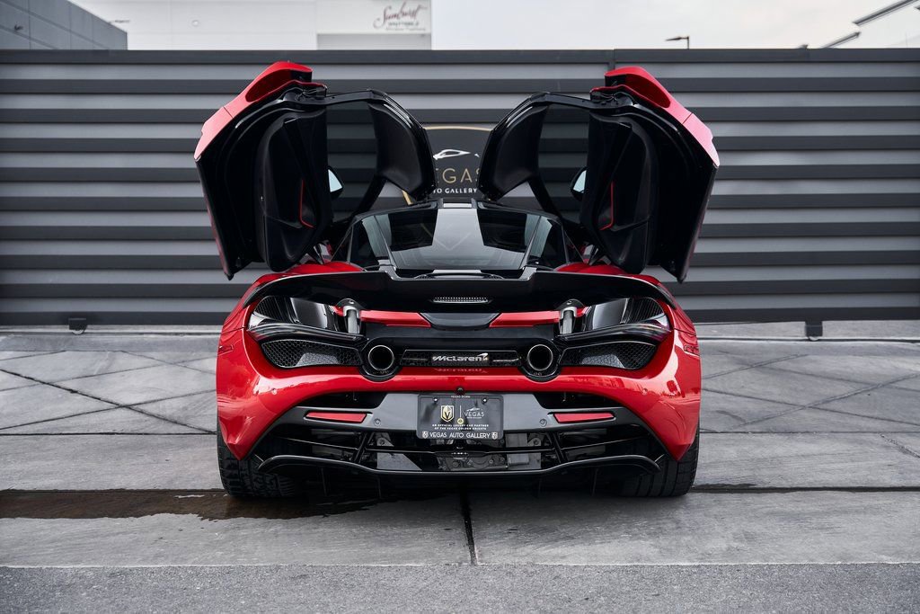 Used 2021 McLaren 720S Performance image 32