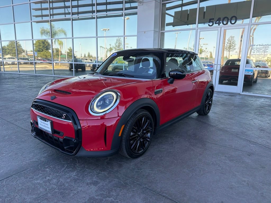 Used 2023 MINI Cooper S FWD image 1