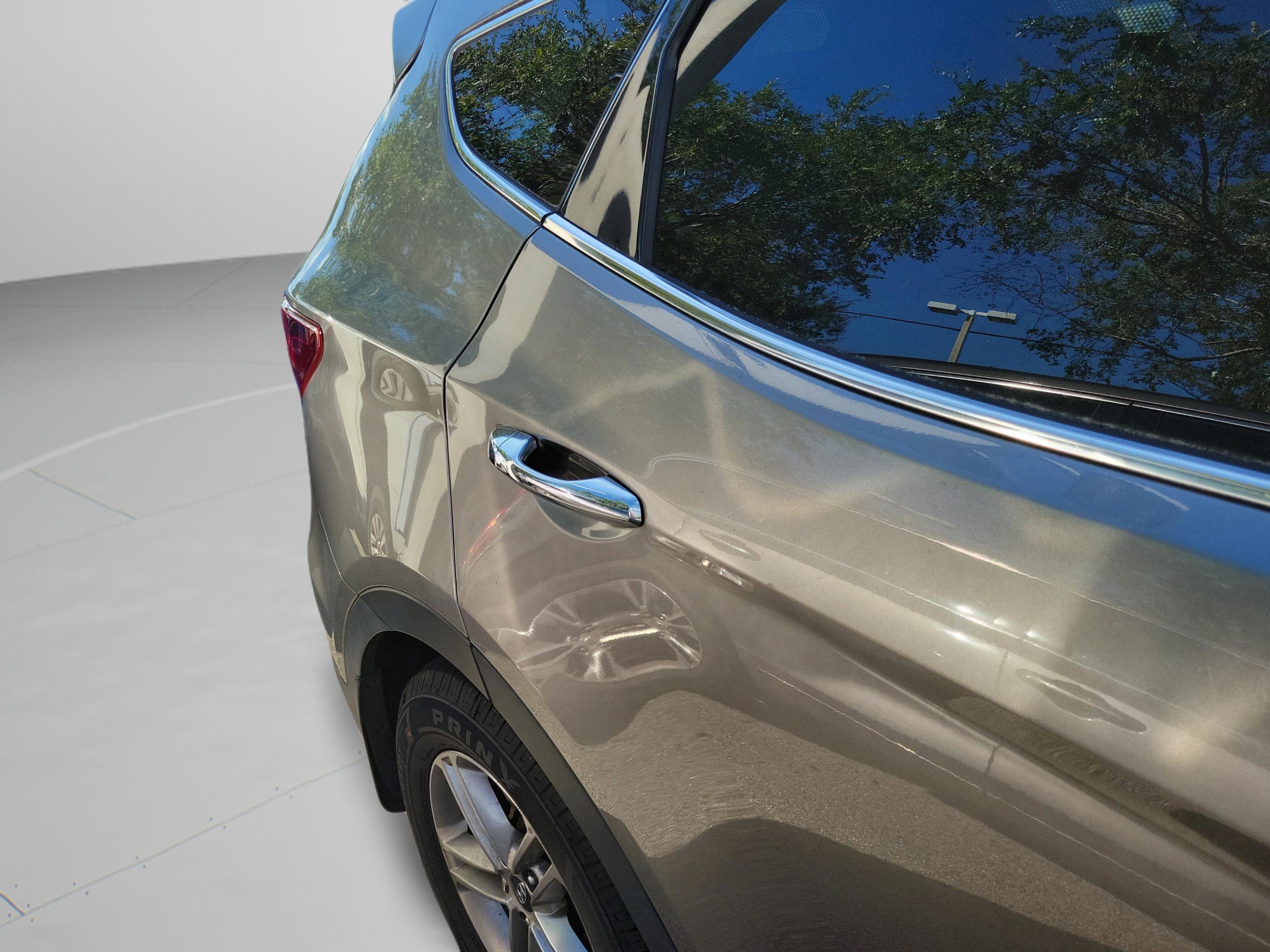 Used 2018 Hyundai Santa Fe Sport FWD image 16
