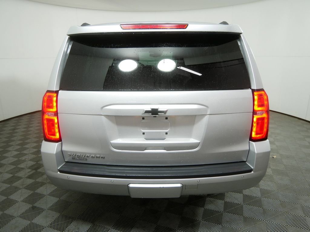 Used 2020 Chevrolet Suburban LT image 4