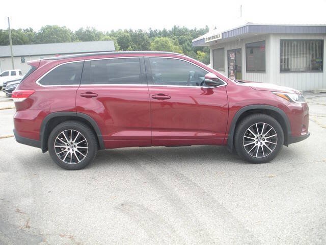 Used 2018 Toyota Highlander SE AWD/4WD image 6
