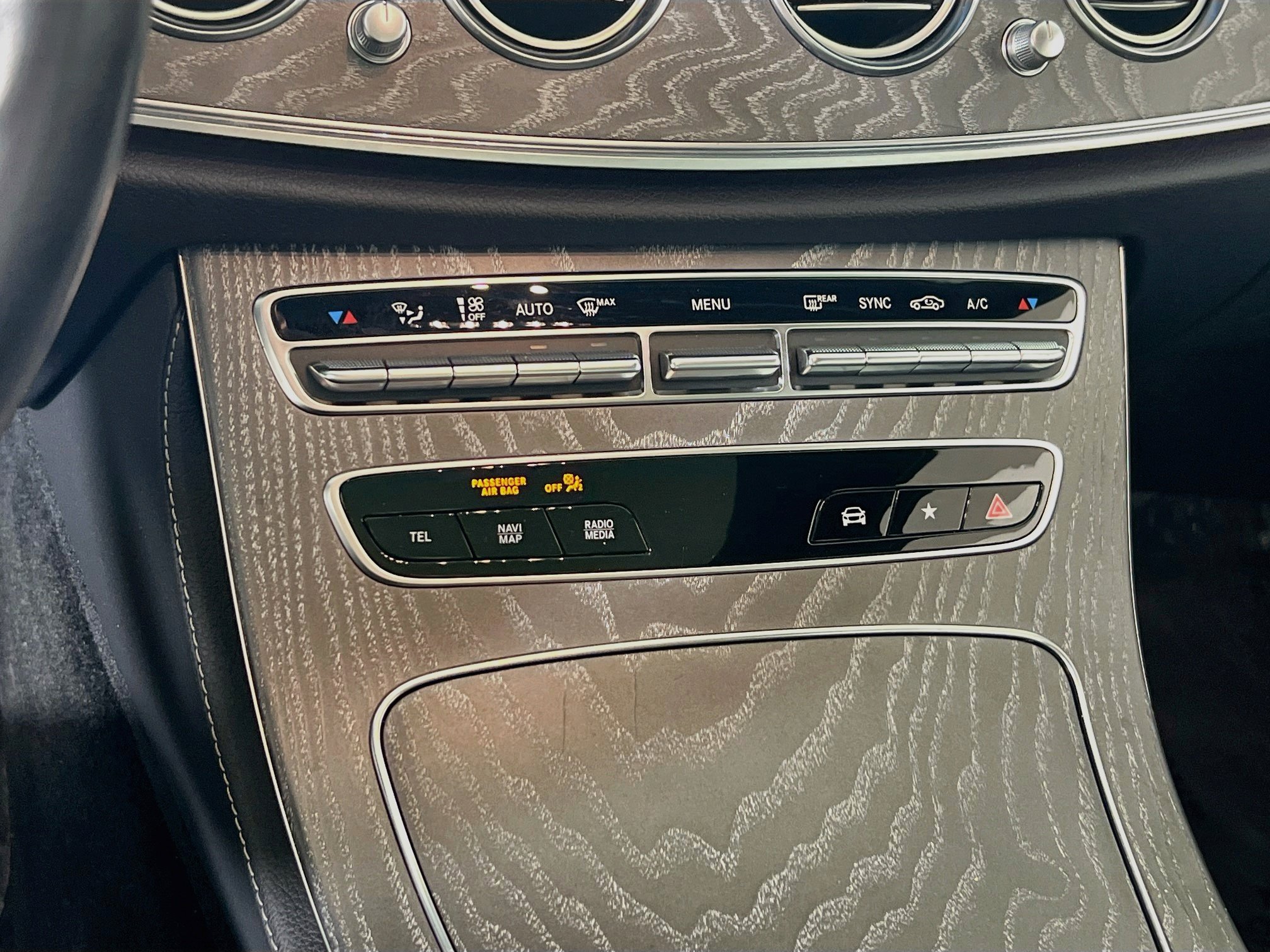 Used 2021 Mercedes-Benz E 350 4MATIC Sedan image 16