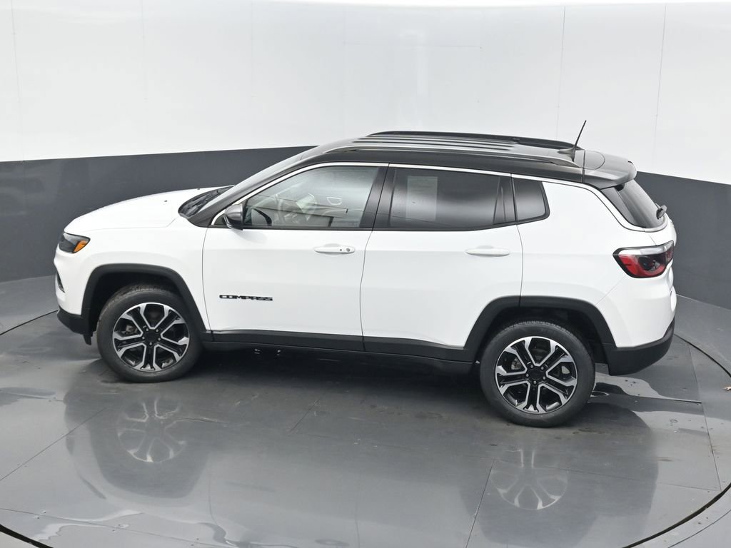 Certified 2022 Jeep Compass Limited image 38