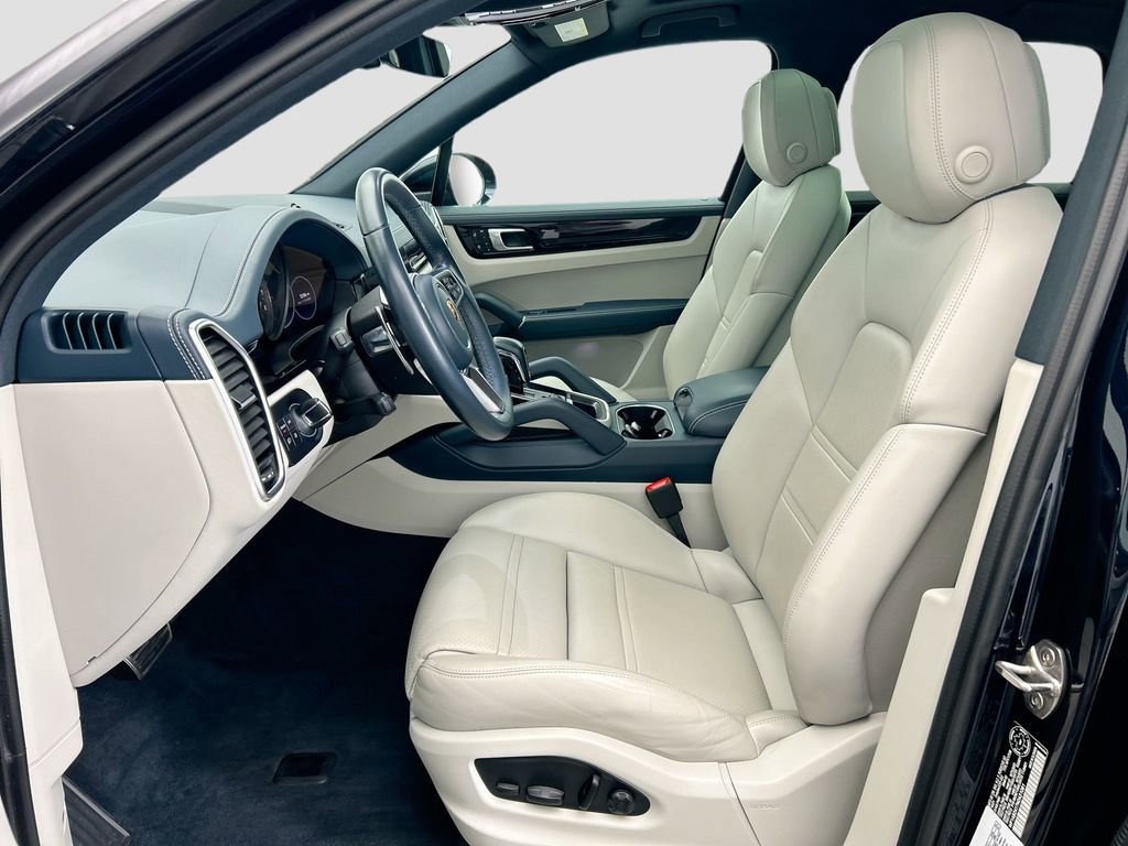 Used 2022 Porsche Cayenne S image 18