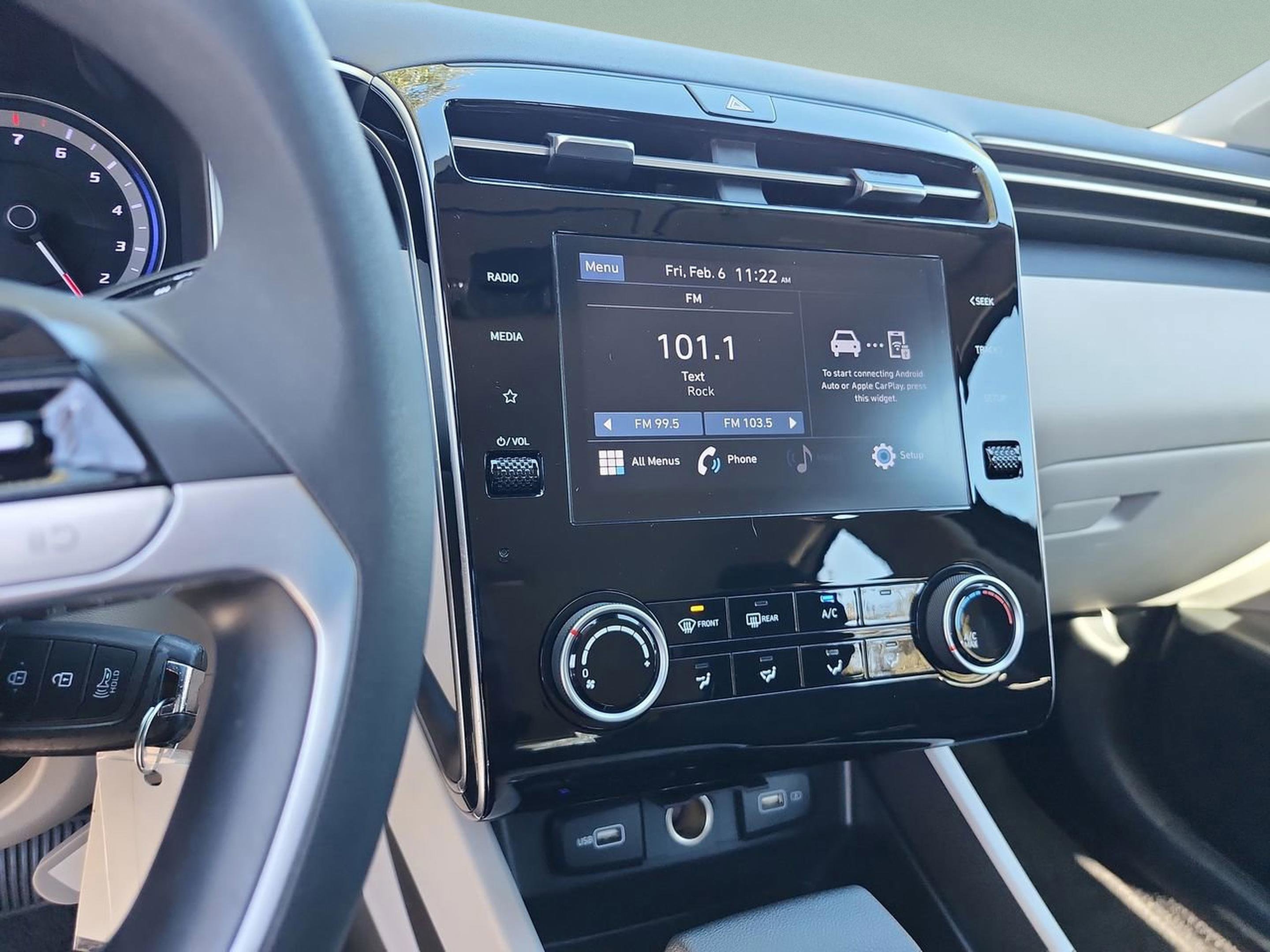 Used 2022 Hyundai Tucson SE image 11