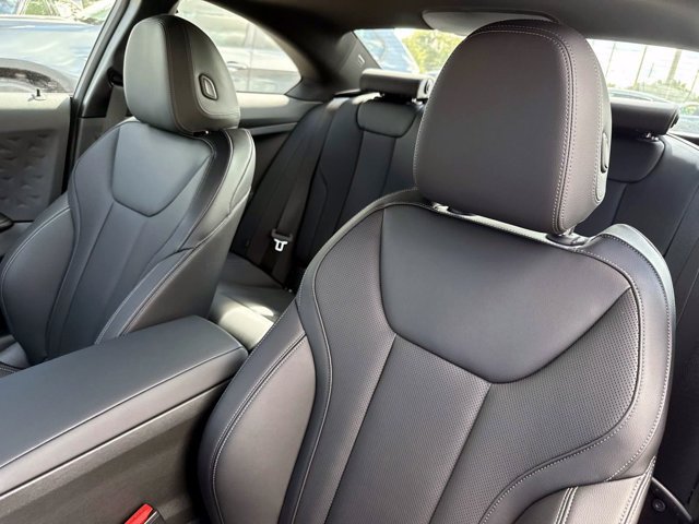 Used 2026 BMW 230i Coupe w/ Premium Package RWD image 14
