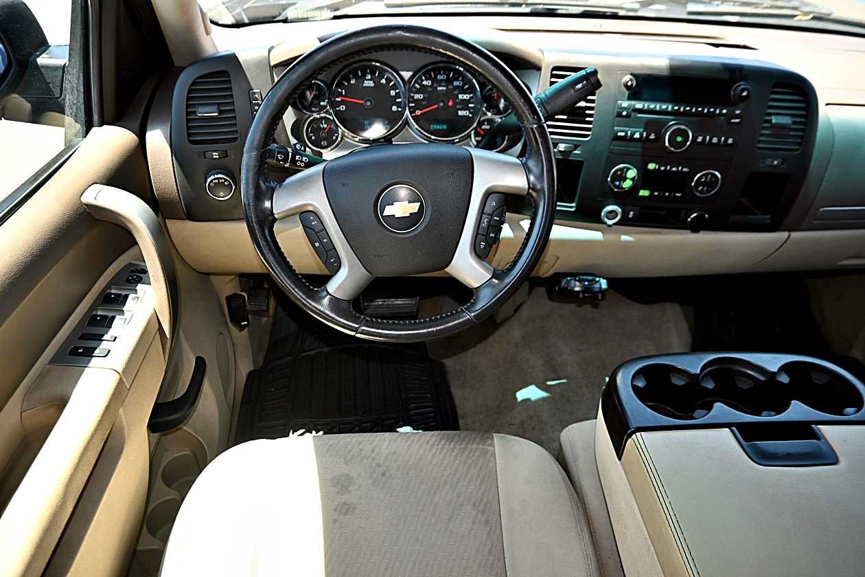 Used 2012 Chevrolet Silverado 1500 LT w/ All-Star Edition RWD image 11