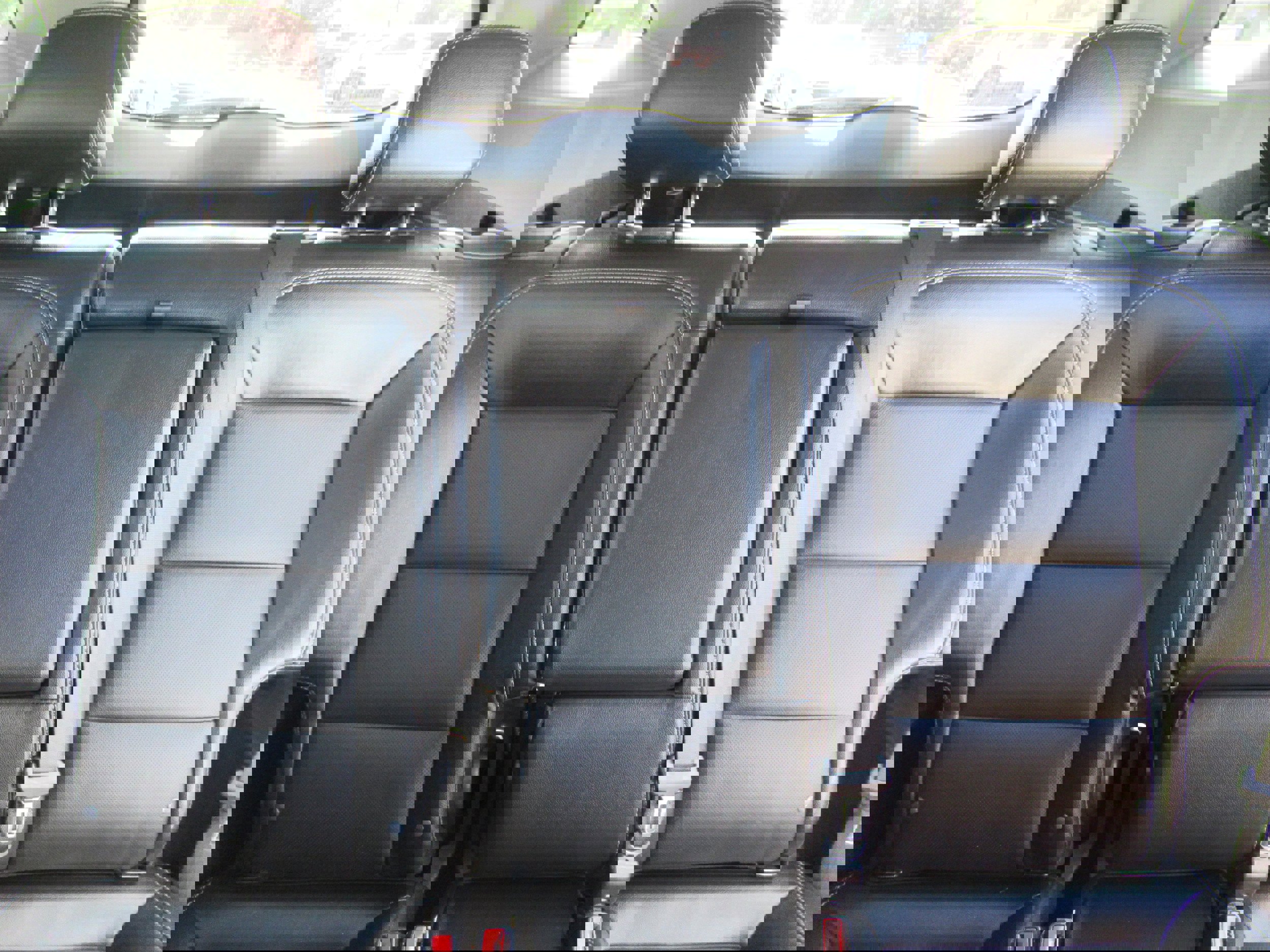 Used 2023 GMC Terrain SLT image 16