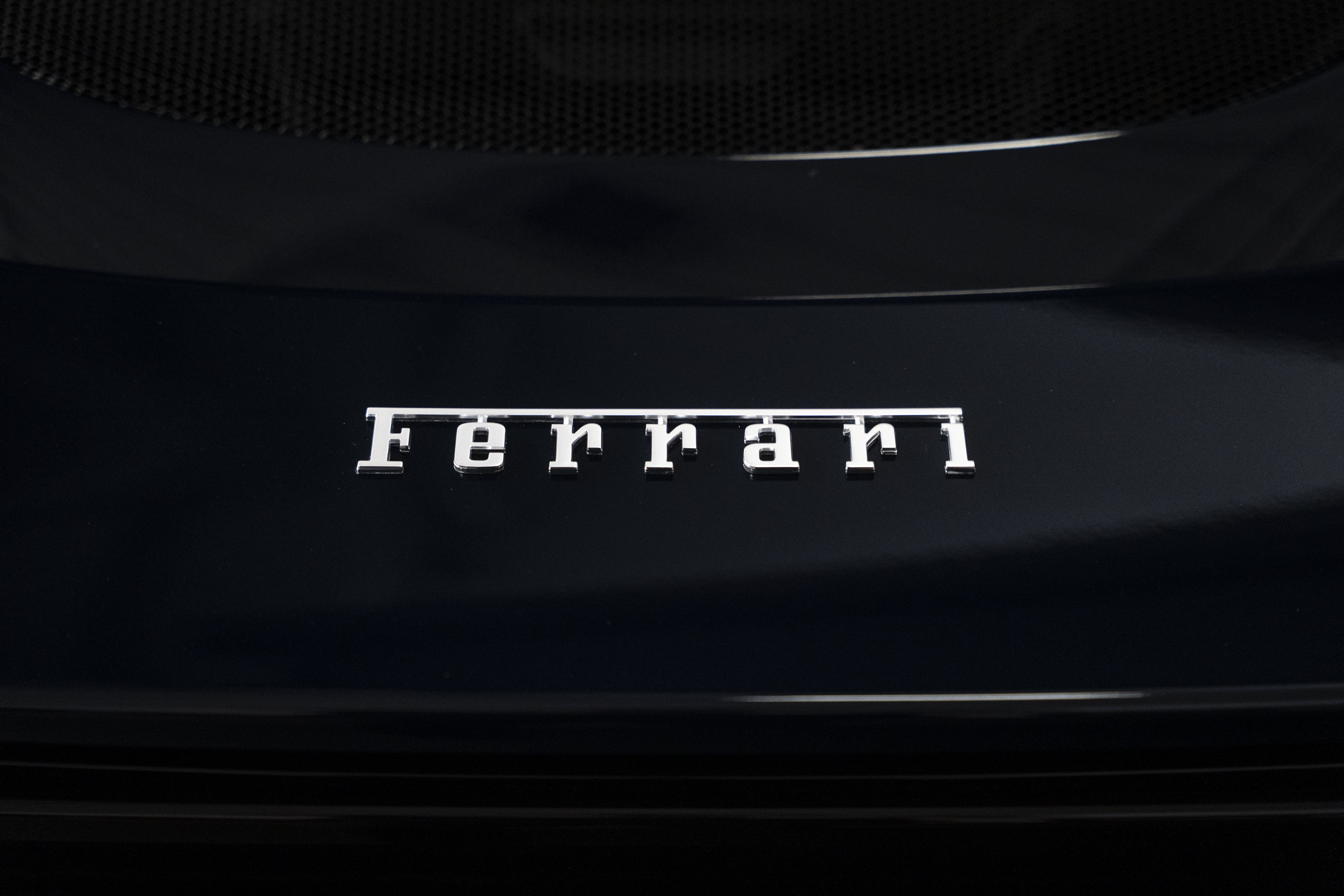 Used 2025 Ferrari 296 GTS RWD image 16