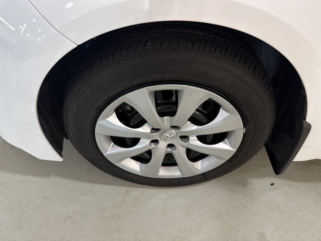 Used 2025 Toyota Corolla LE FWD image 11