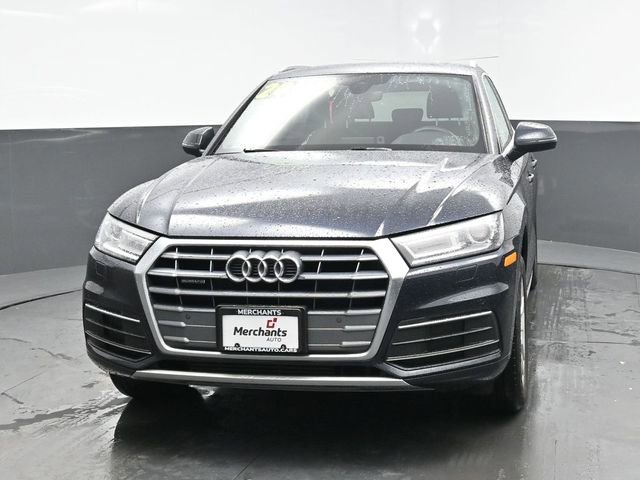 Used 2020 Audi Q5 2.0T Premium w/ Convenience Package image 2