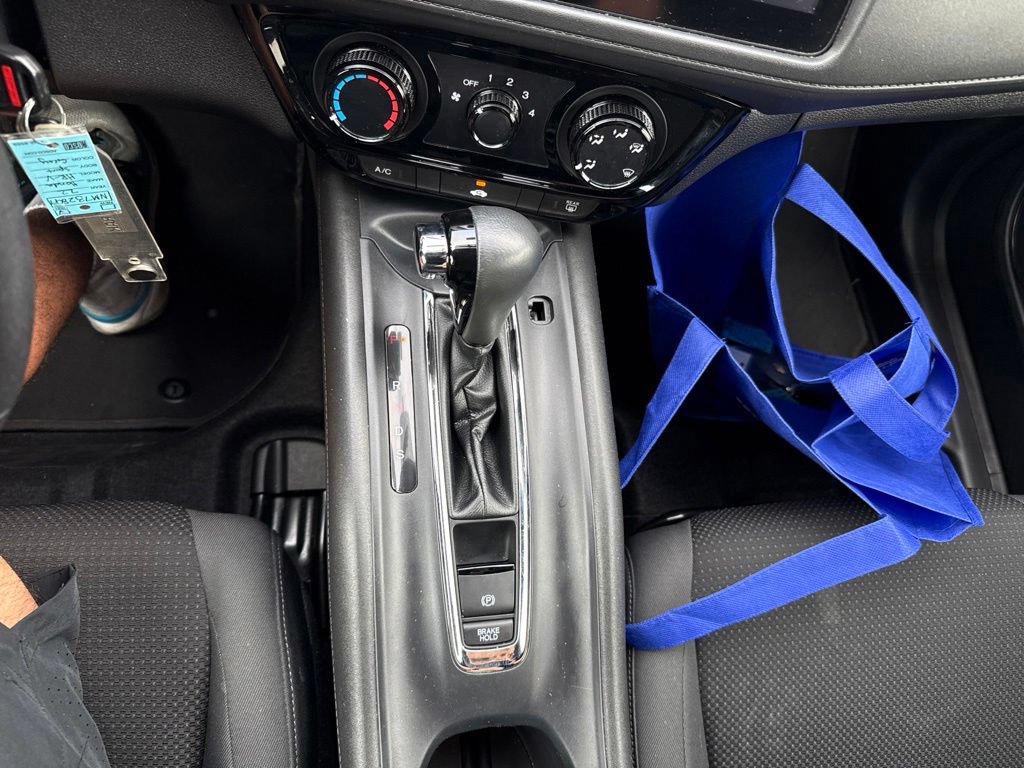 Certified 2022 Honda HR-V Sport image 25