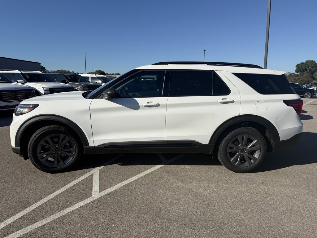 New 2026 Ford Explorer Active image 5