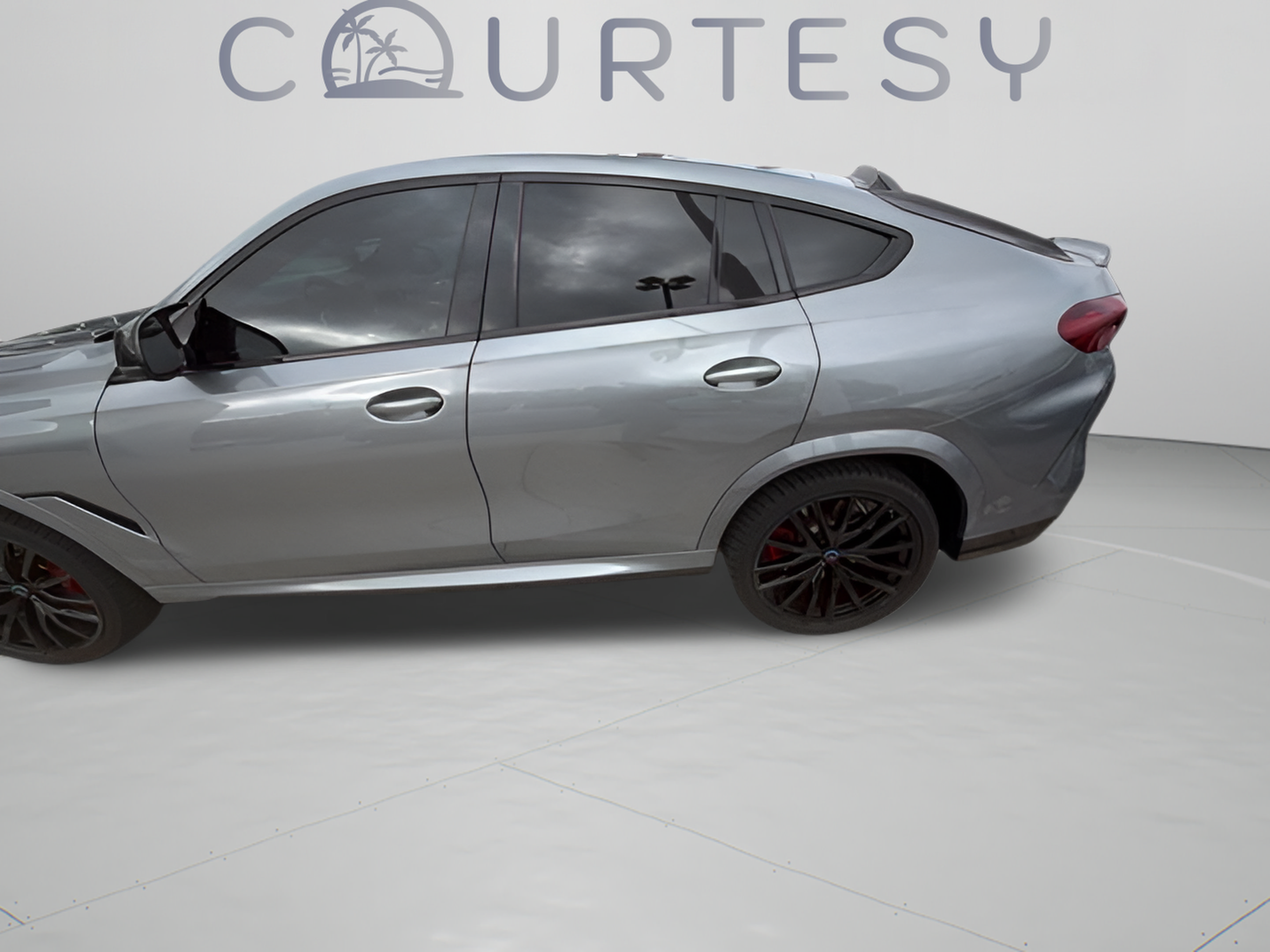 Used 2024 BMW X6 M60i AWD/4WD image 17