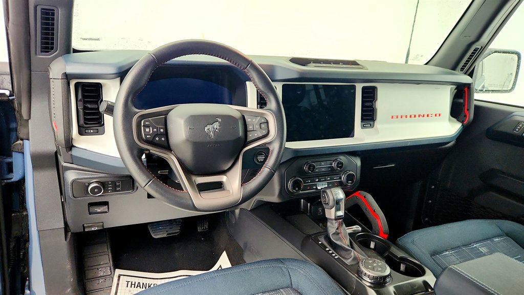 Used 2025 Ford Bronco Heritage Edition image 12