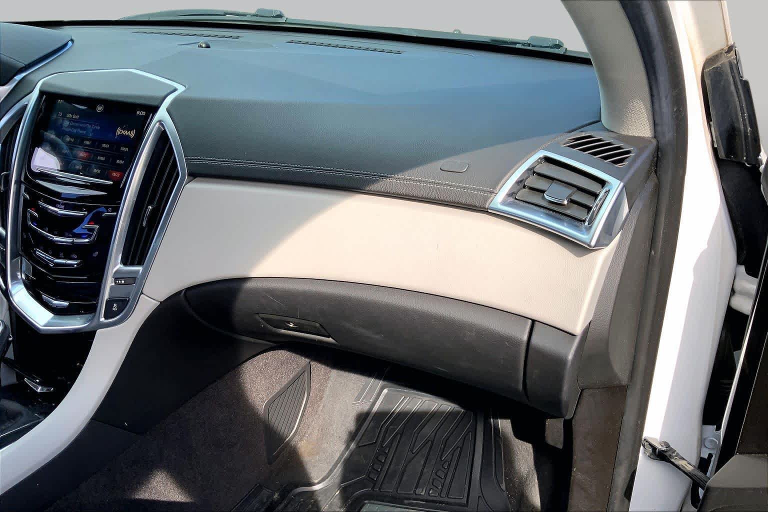 Used 2014 Cadillac SRX Luxury FWD image 19
