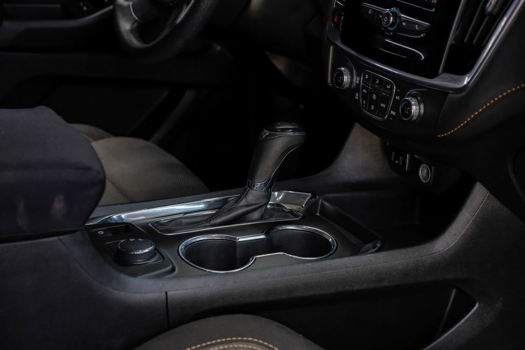 Used 2020 Chevrolet Traverse LS w/ LPO, Blackout Package image 28