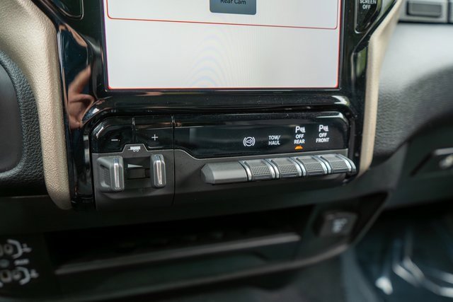 Used 2024 RAM 2500 Laramie w/ Safety Group image 32